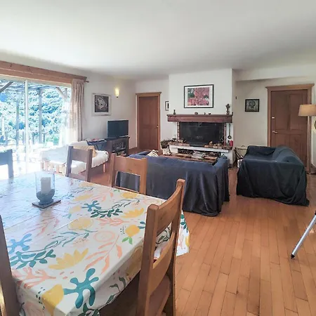 Maison Avec Piscine Сasa de vacaciones *